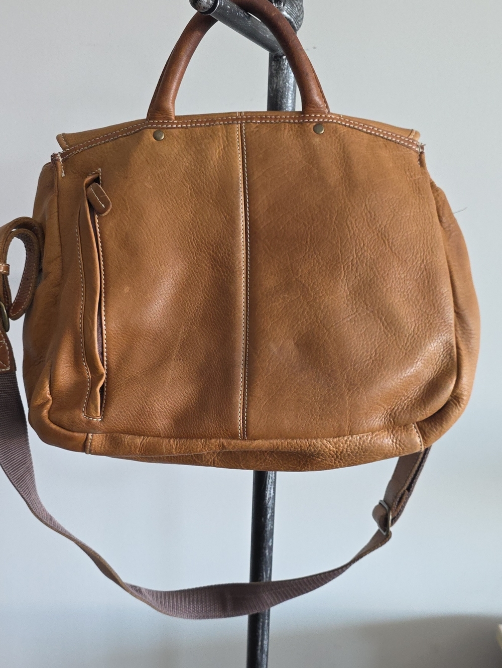 L.L. Bean Vintage Brown Leather Messenger Bag - Picture 5 of 14